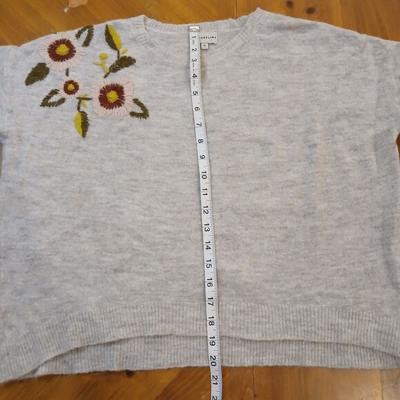 Silverflint Beige Embroidered Floral Boxy Sweater Womens Medium Wool Alpaca - Picture 5 of 8